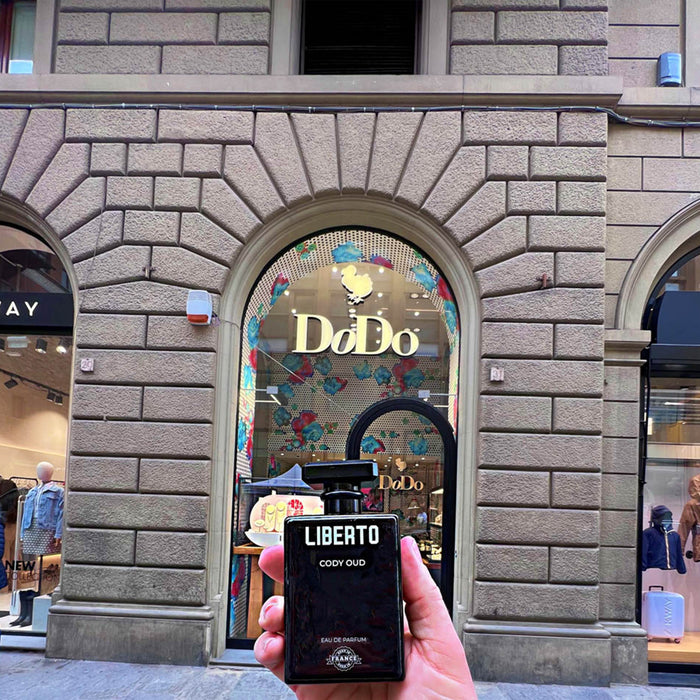Liberto Cody Oud worldwide travel photograph